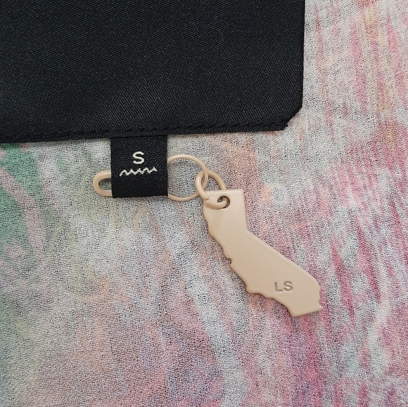 Le Superbe Blouse - Picture 7 of 8